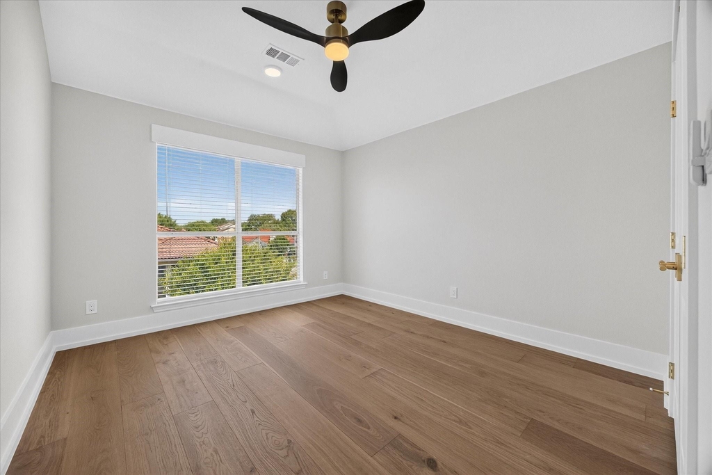 1860 Tahoe Drive - Photo 24