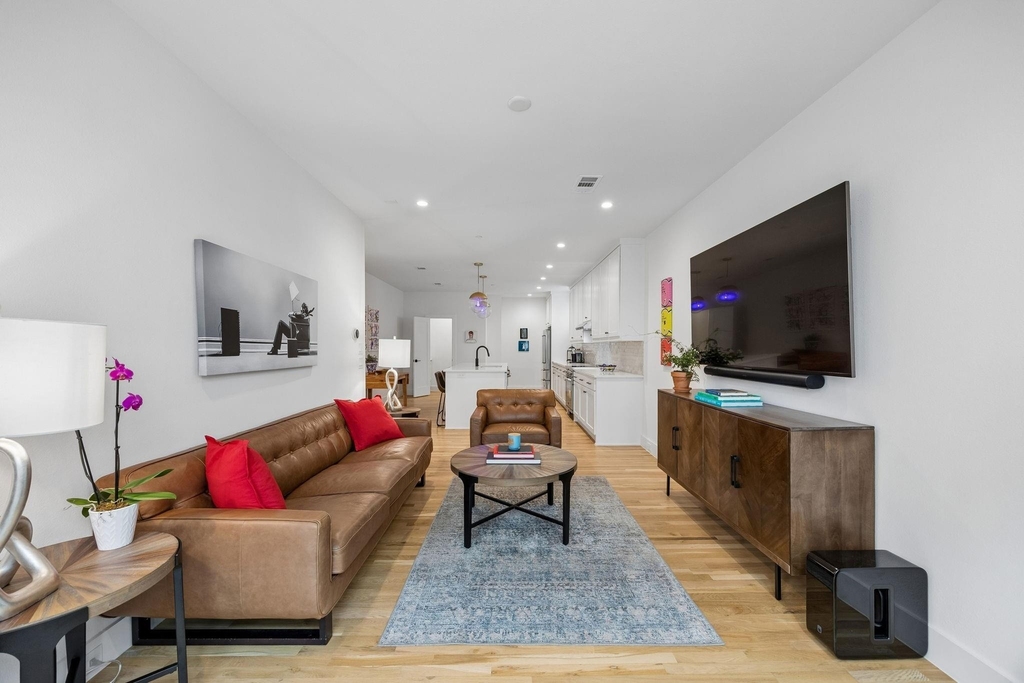 7207 Gaston Avenue - Photo 15