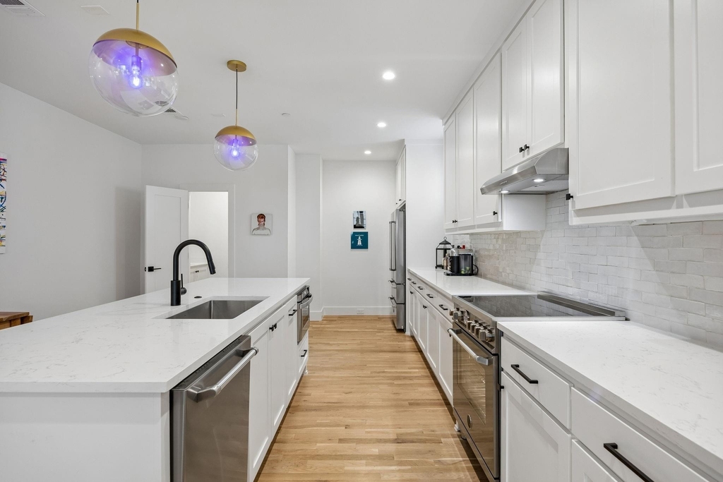 7207 Gaston Avenue - Photo 5