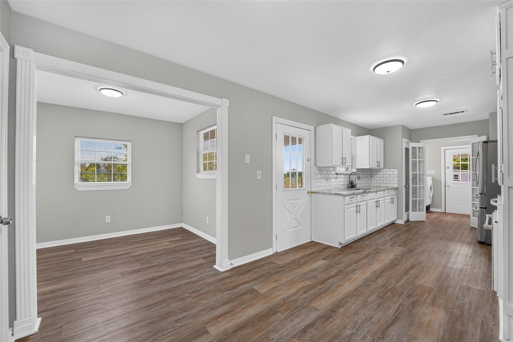 8998 Leroy Road - Photo 12