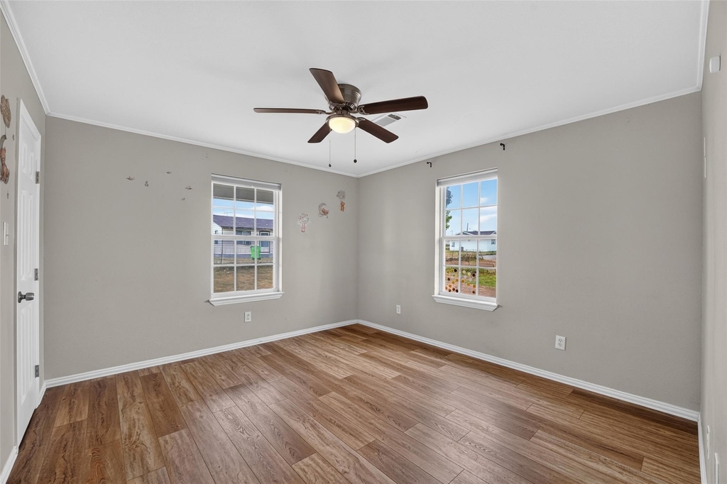 8998 Leroy Road - Photo 18