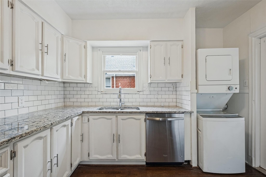 5937 Ross Avenue - Photo 10