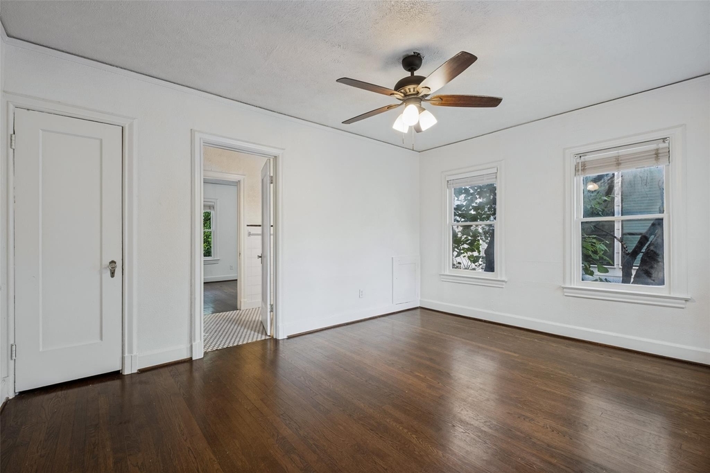 5937 Ross Avenue - Photo 16