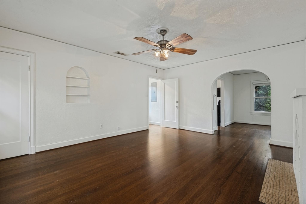 5937 Ross Avenue - Photo 4