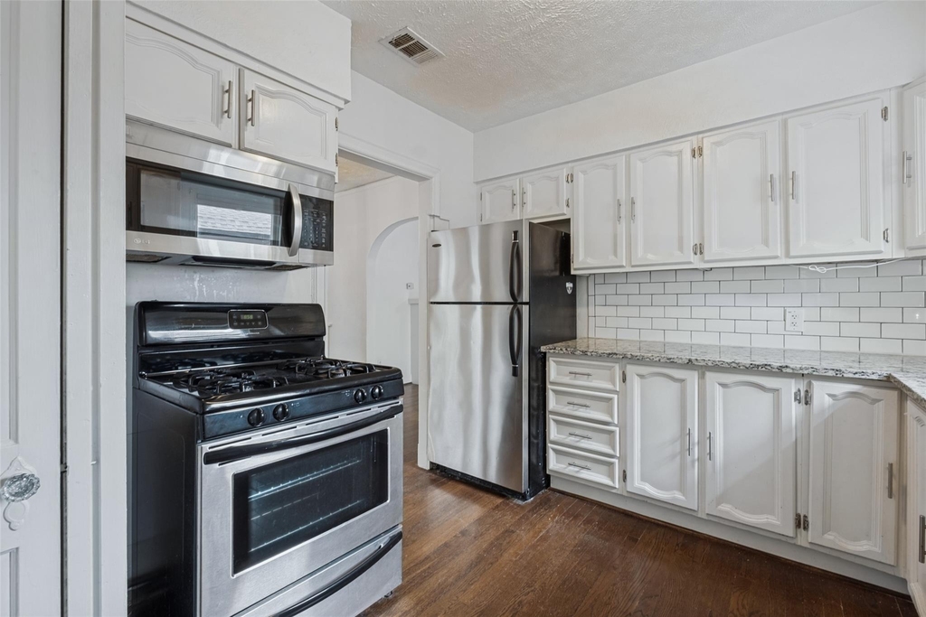 5937 Ross Avenue - Photo 13