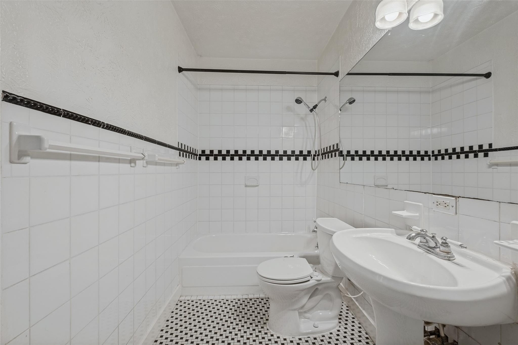 5937 Ross Avenue - Photo 22