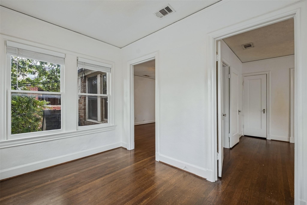 5937 Ross Avenue - Photo 18