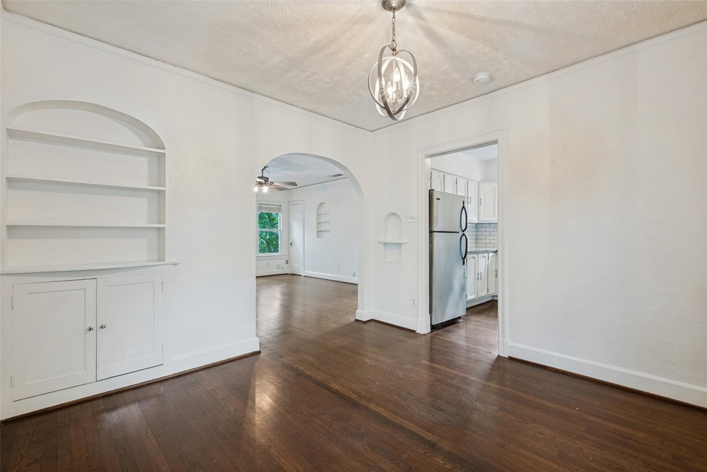 5937 Ross Avenue - Photo 8