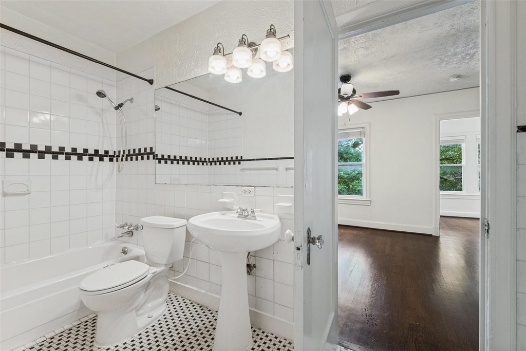 5937 Ross Avenue - Photo 21