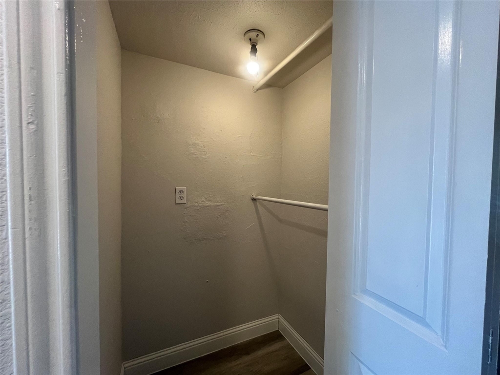 12888 Montfort Drive - Photo 6
