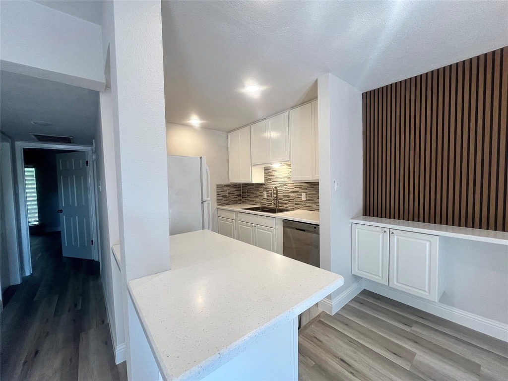 12888 Montfort Drive - Photo 2