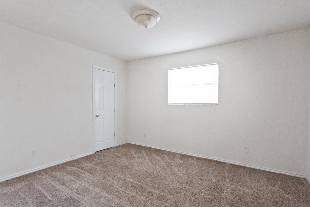 1811 Hidden Valley Road - Photo 17