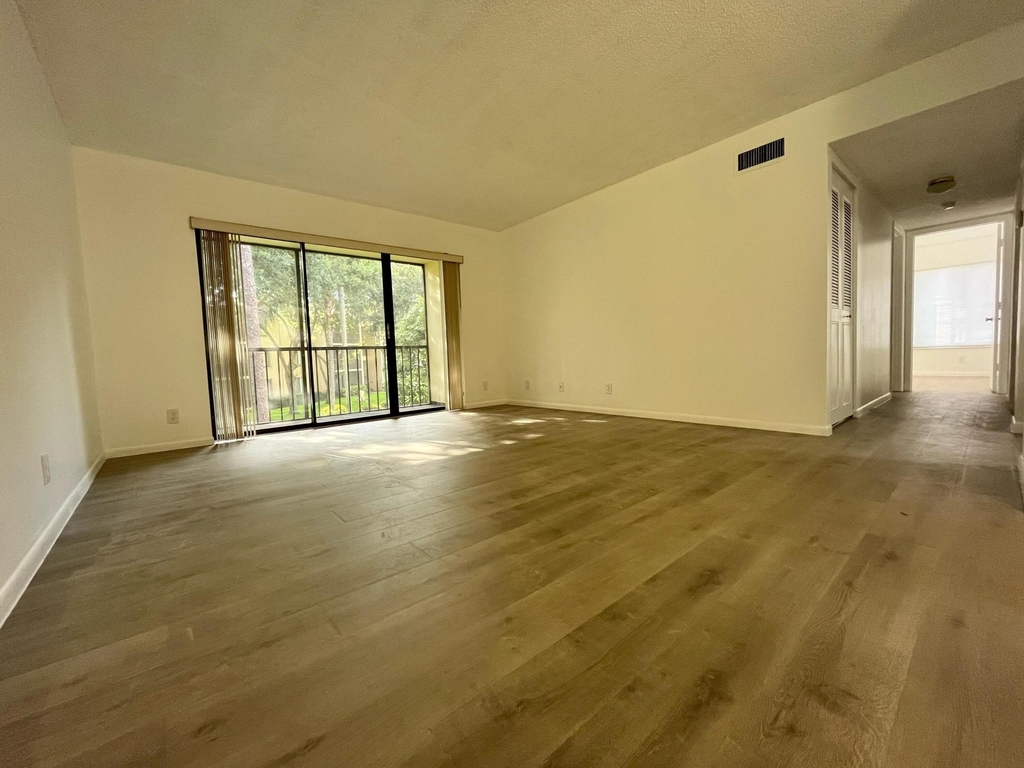 208 Foxtail Drive - Photo 16