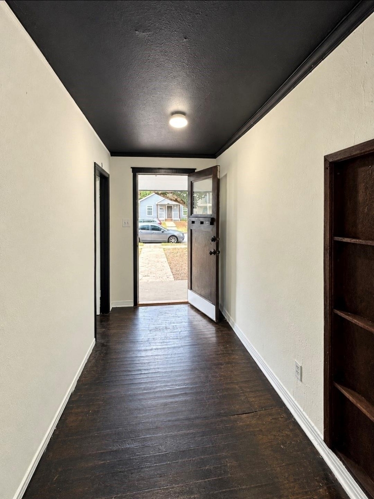1730 Seevers Avenue - Photo 1