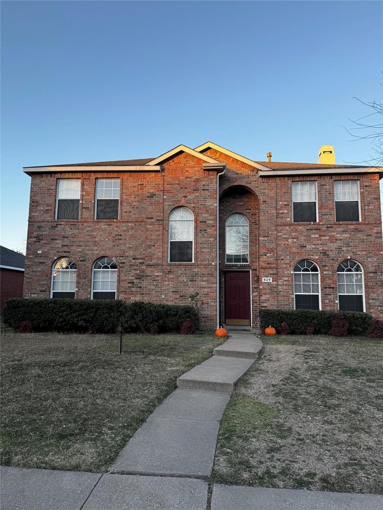 829 John Peter Way - Photo 0