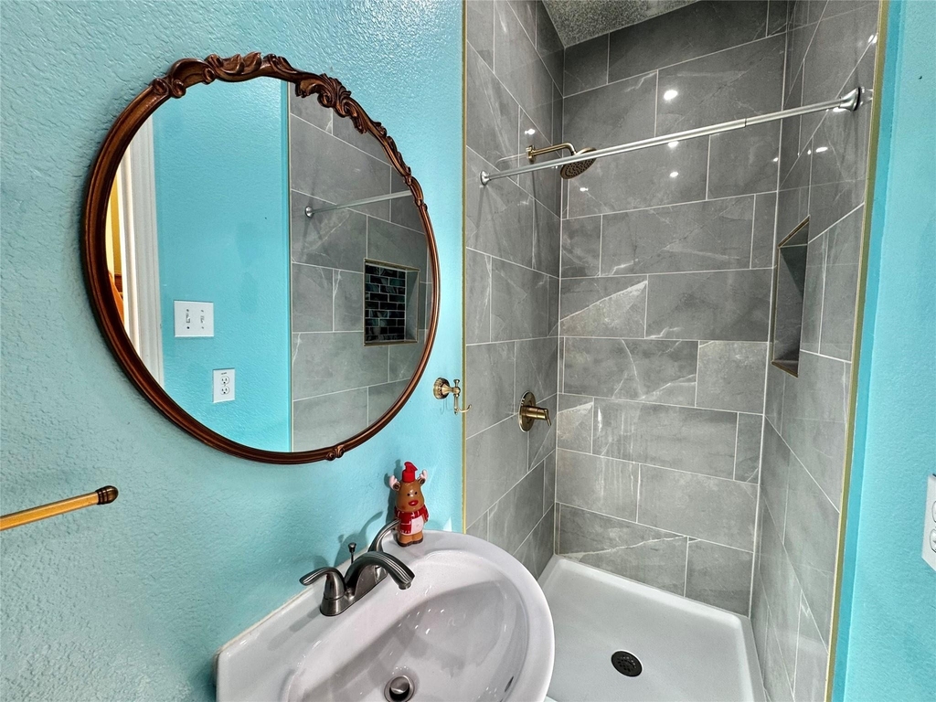829 John Peter Way - Photo 6