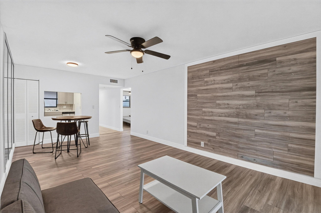 2121 W Woolbright Road - Photo 8