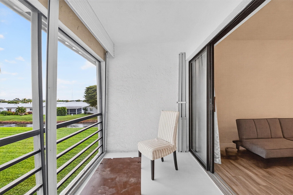 2121 W Woolbright Road - Photo 14