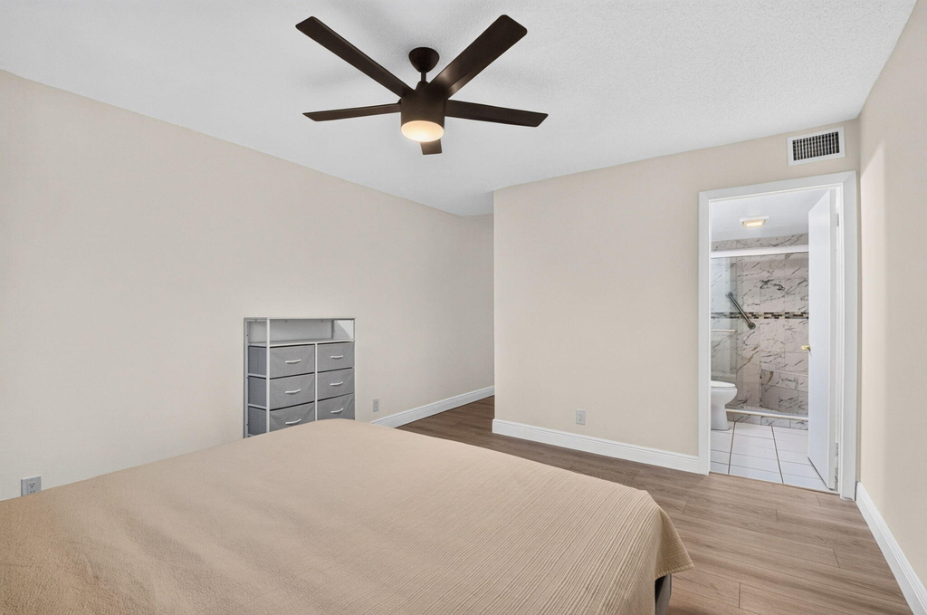 2121 W Woolbright Road - Photo 22