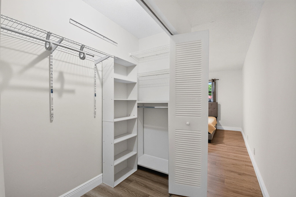 2121 W Woolbright Road - Photo 25