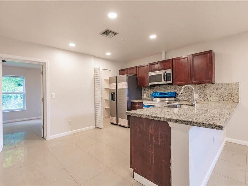 5201 Nw 17th Court - Photo 18