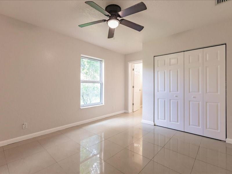 5201 Nw 17th Court - Photo 10