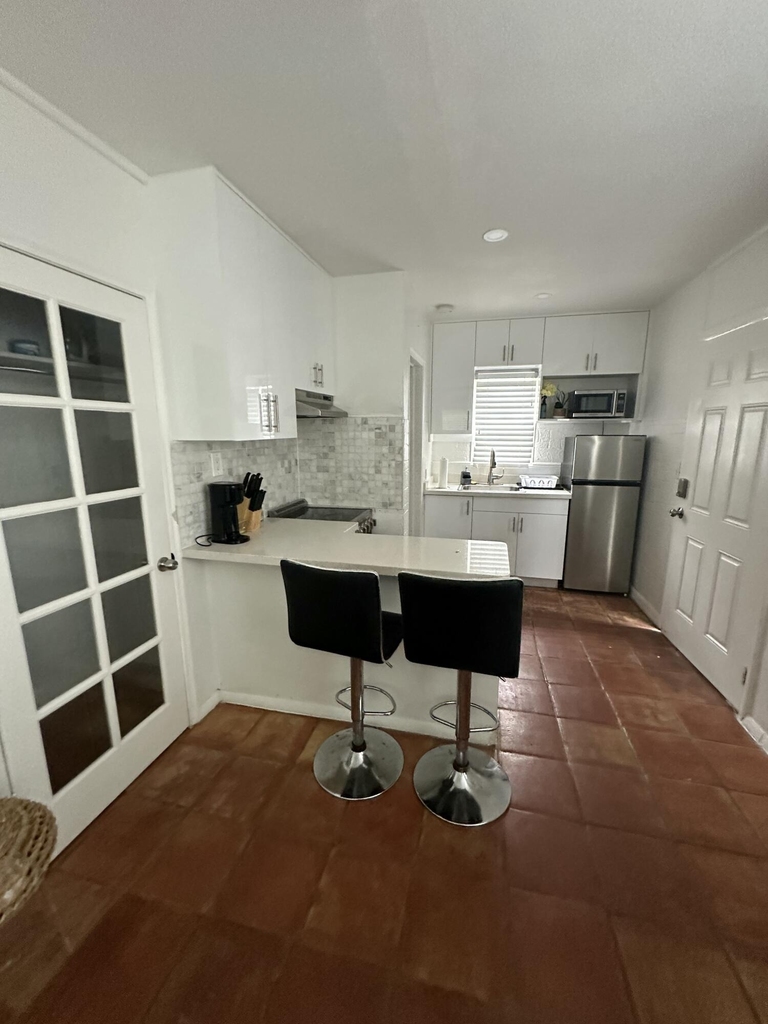 2703 Ne 6th Lane - Photo 6