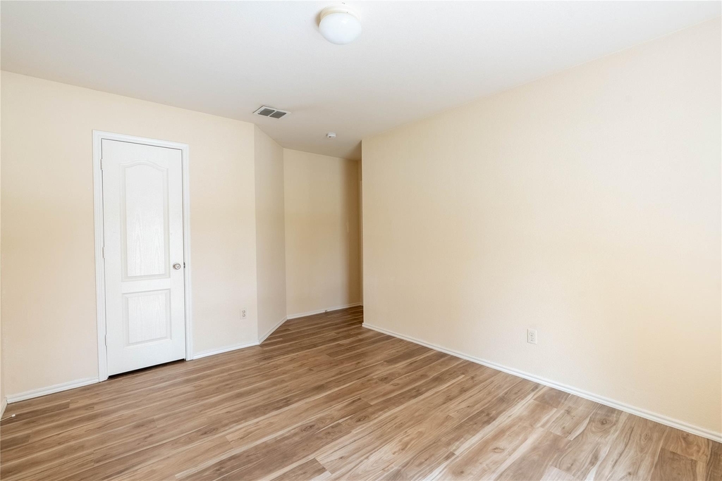 2105 Sumac Drive - Photo 16