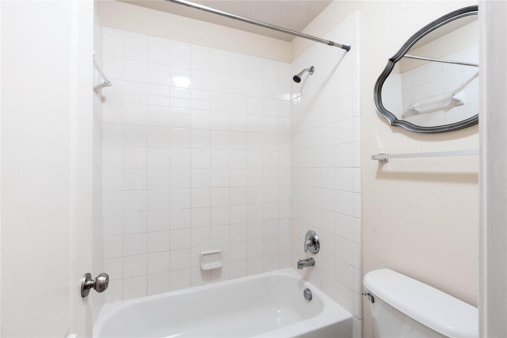 2105 Sumac Drive - Photo 13