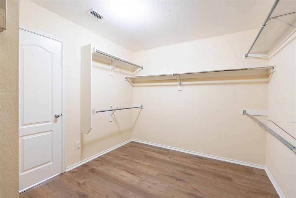 2105 Sumac Drive - Photo 28
