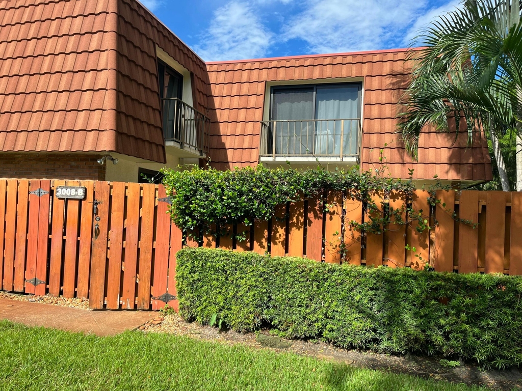 3008 San Clara Drive - Photo 0