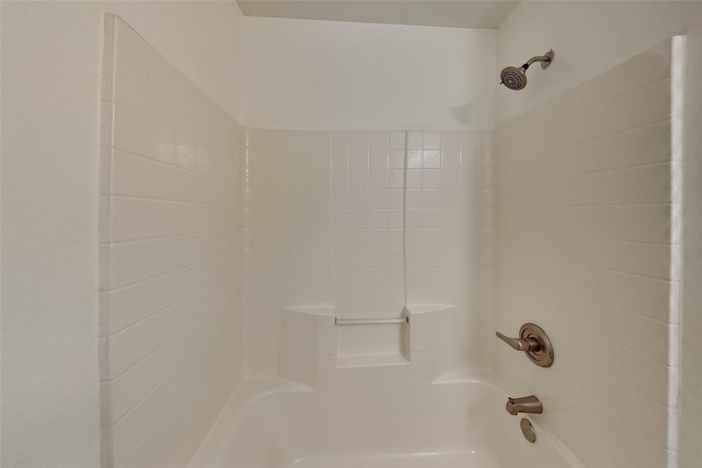 4406 Fox Meadows Lane - Photo 15