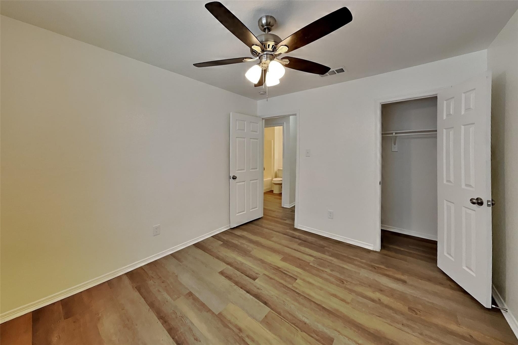 4406 Fox Meadows Lane - Photo 12