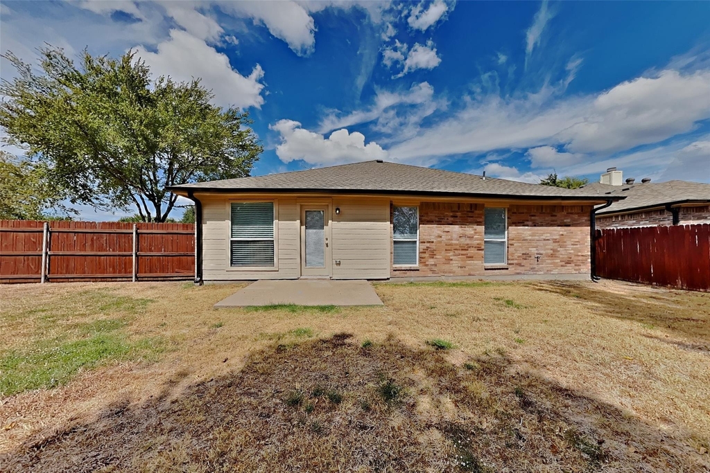 4406 Fox Meadows Lane - Photo 16