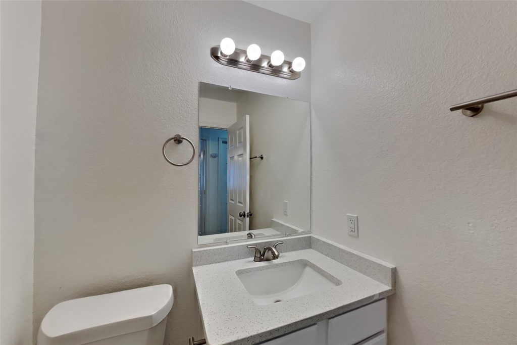 4406 Fox Meadows Lane - Photo 14