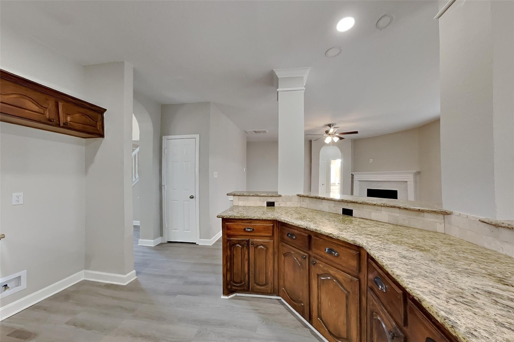 1621 Churchill Lane - Photo 5