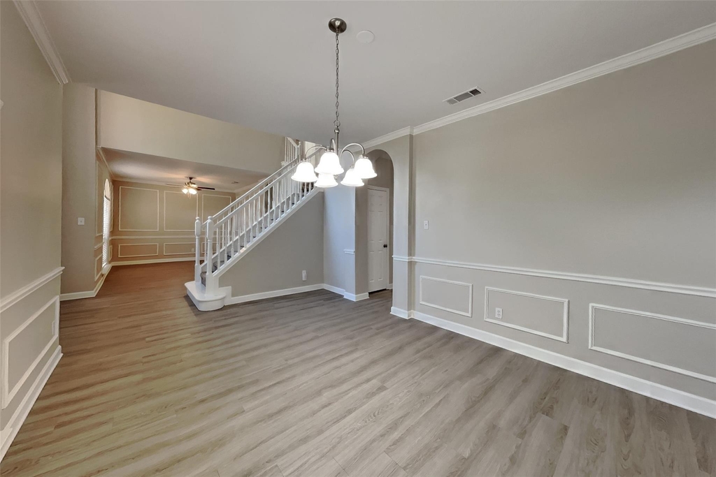 1621 Churchill Lane - Photo 7