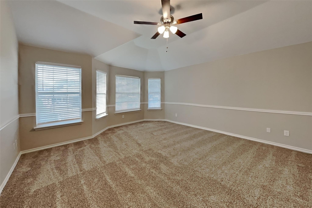 1621 Churchill Lane - Photo 10
