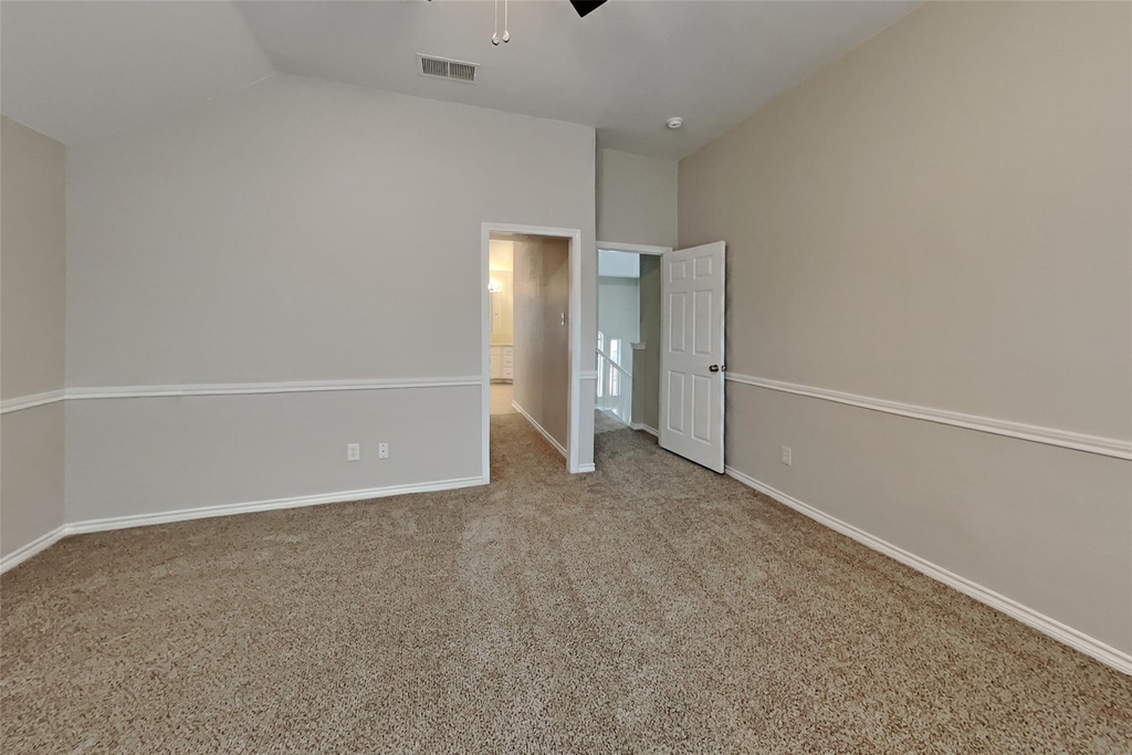 1621 Churchill Lane - Photo 9