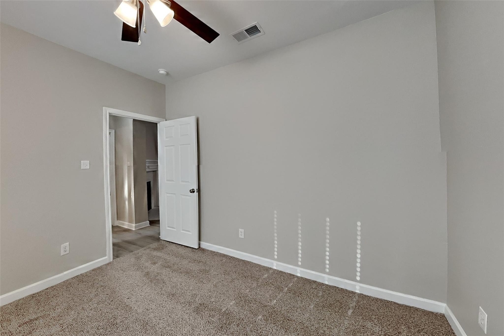 1621 Churchill Lane - Photo 12