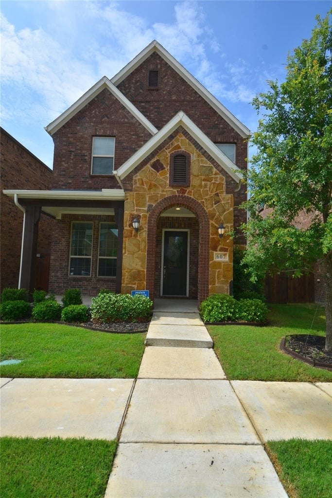 607 Ansley Way - Photo 1