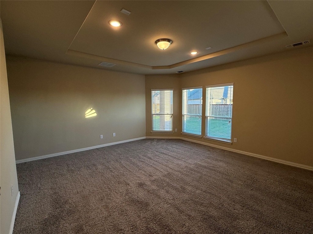 504 Christie Crossing - Photo 4