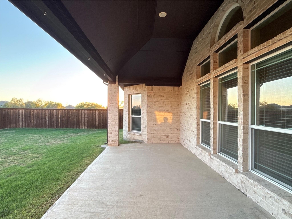 504 Christie Crossing - Photo 31