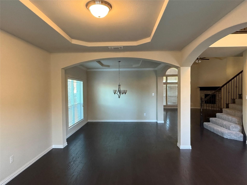 504 Christie Crossing - Photo 3