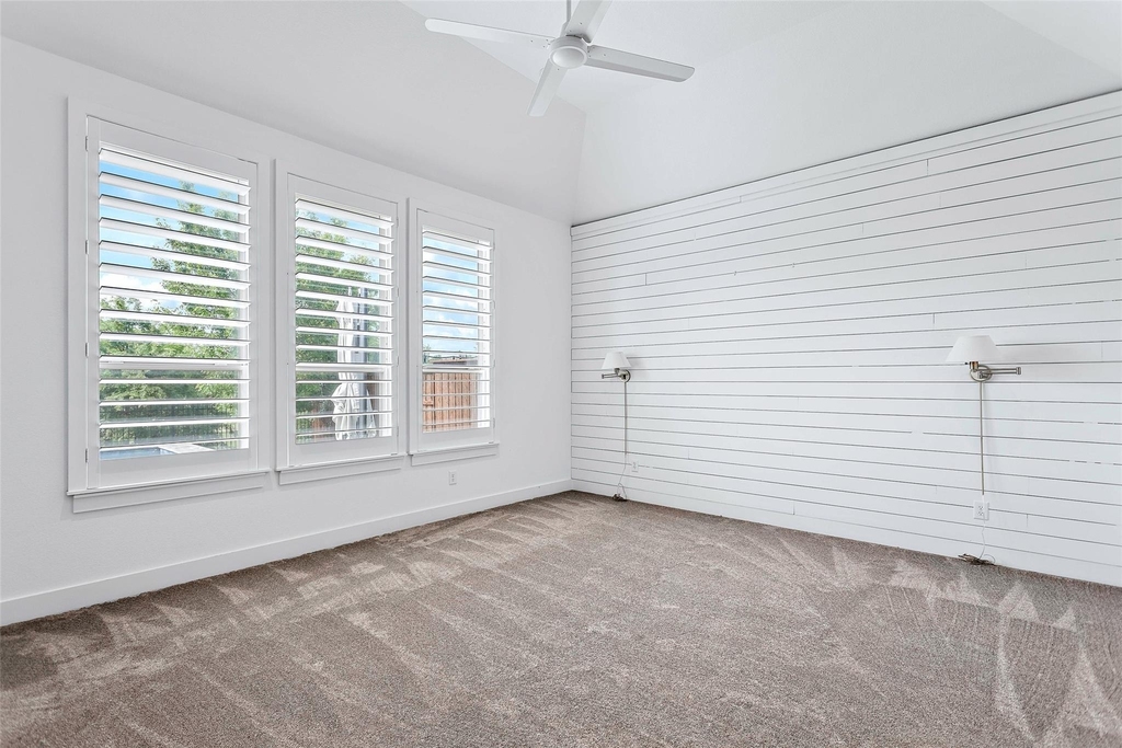 4431 Woodbine Lane - Photo 11