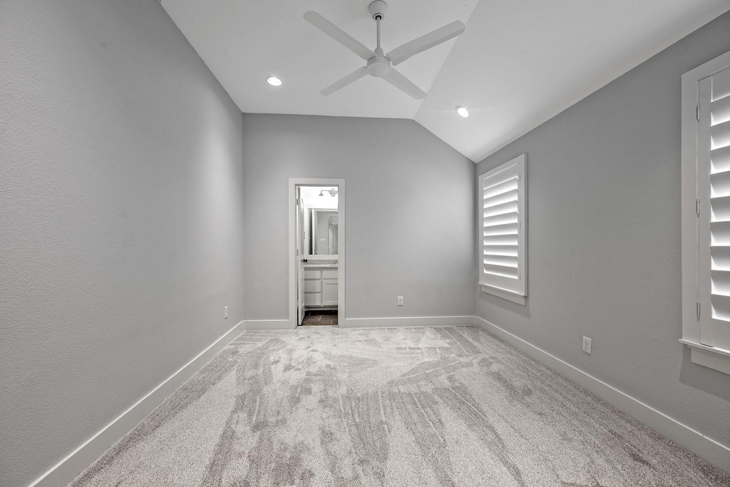 4431 Woodbine Lane - Photo 30