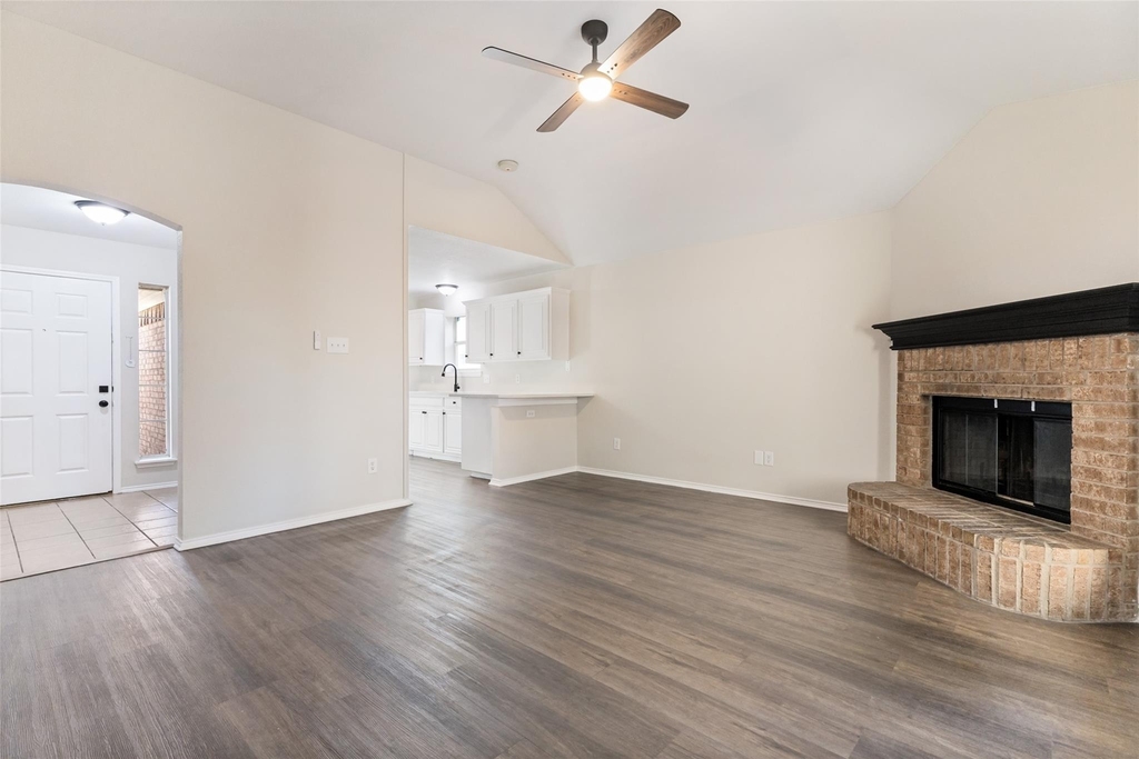4545 Grainland Court - Photo 6
