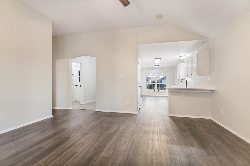4545 Grainland Court - Photo 8