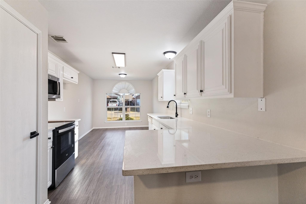 4545 Grainland Court - Photo 9