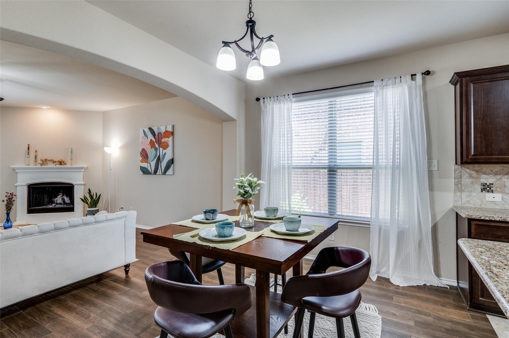 200 Mount Olive Avenue - Photo 6